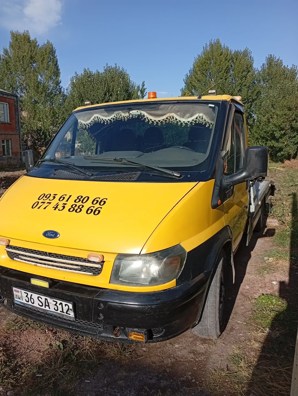Marat Papoyan — Ford Transit էվակուատոր